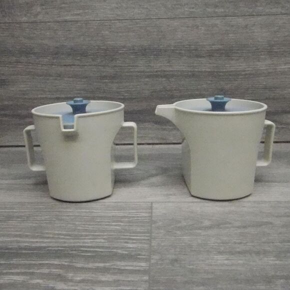 Vintage Tupperware Creamer Sugar Pitcher Food Storage Set Tea Bundle Beige Blue - Picture 1 of 16